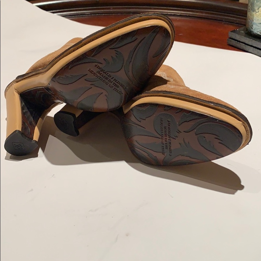 Suede Clogs - Picture 6 of 7